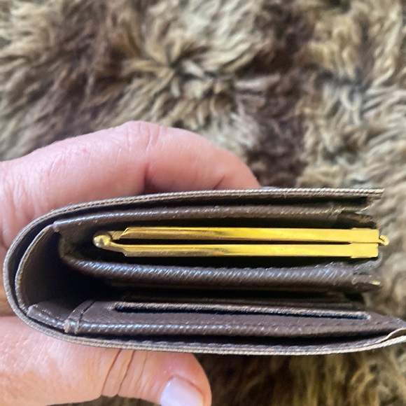 Louis Vuitton Damier wallet - Picture 9 of 13